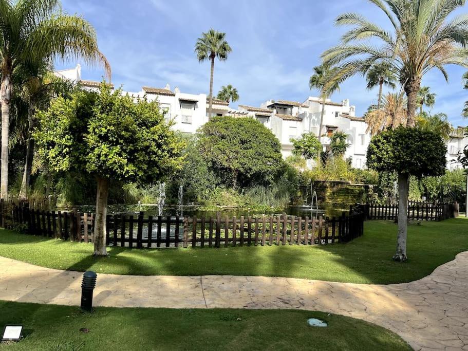 Costalita Beach Apartamento En 에스테포나 외부 사진