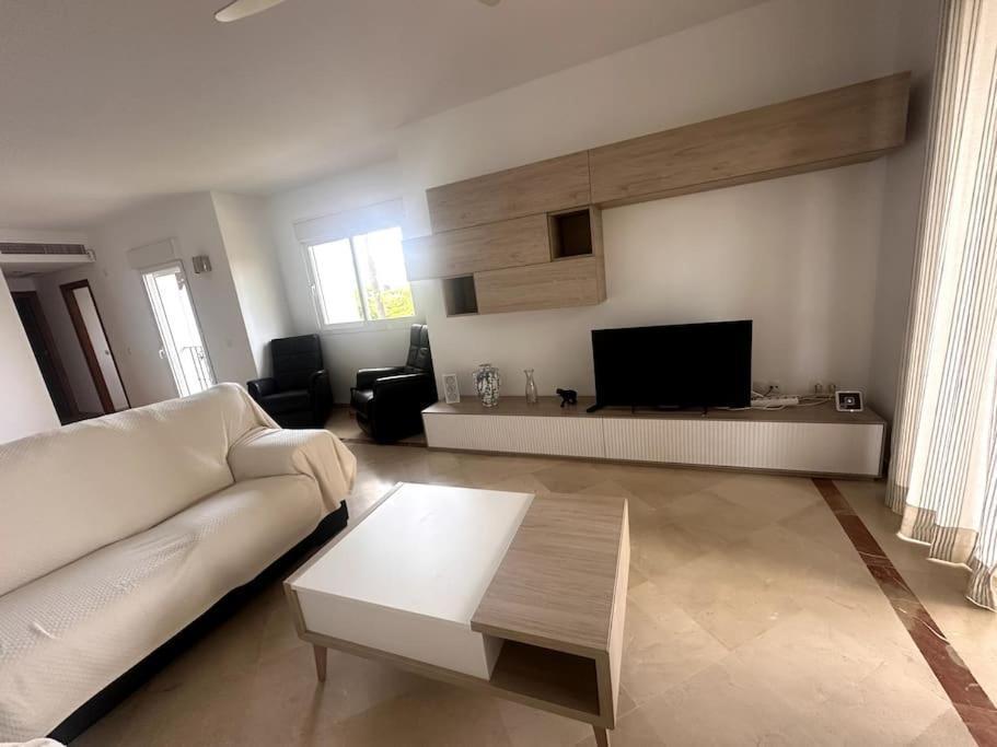 Costalita Beach Apartamento En 에스테포나 외부 사진